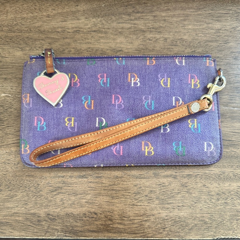 Vintage Dooney & Bourke Wristlet